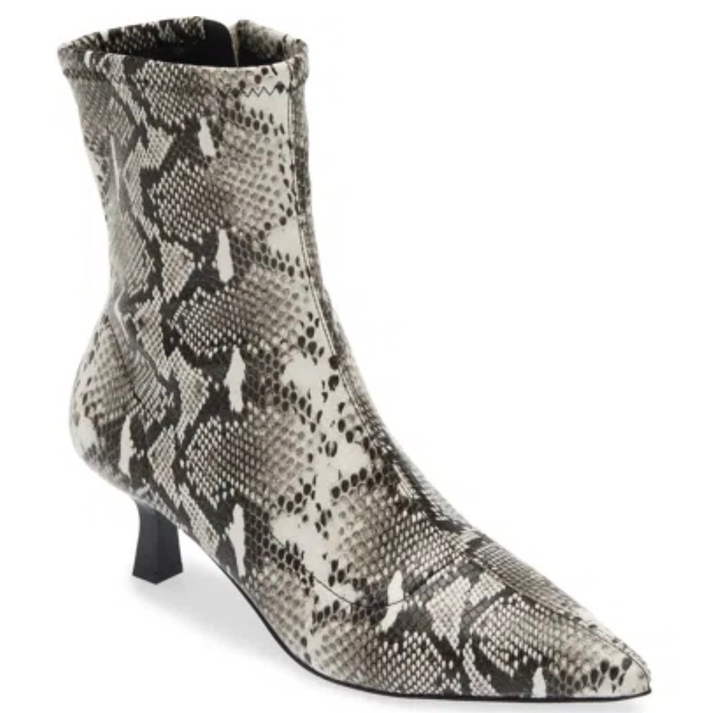 Abound Grey Snakeskin Print Pointed Toe Kitten‎ Heel Ankle Boots Size 7 NEW